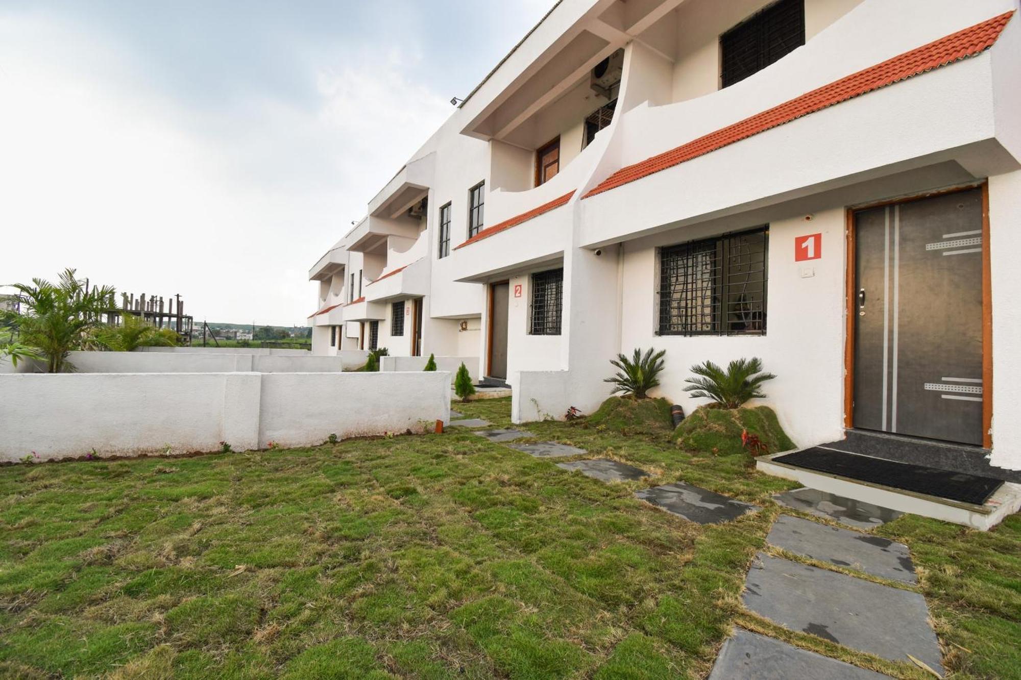 Spot On Carnival Resorts Rāipur Exterior foto