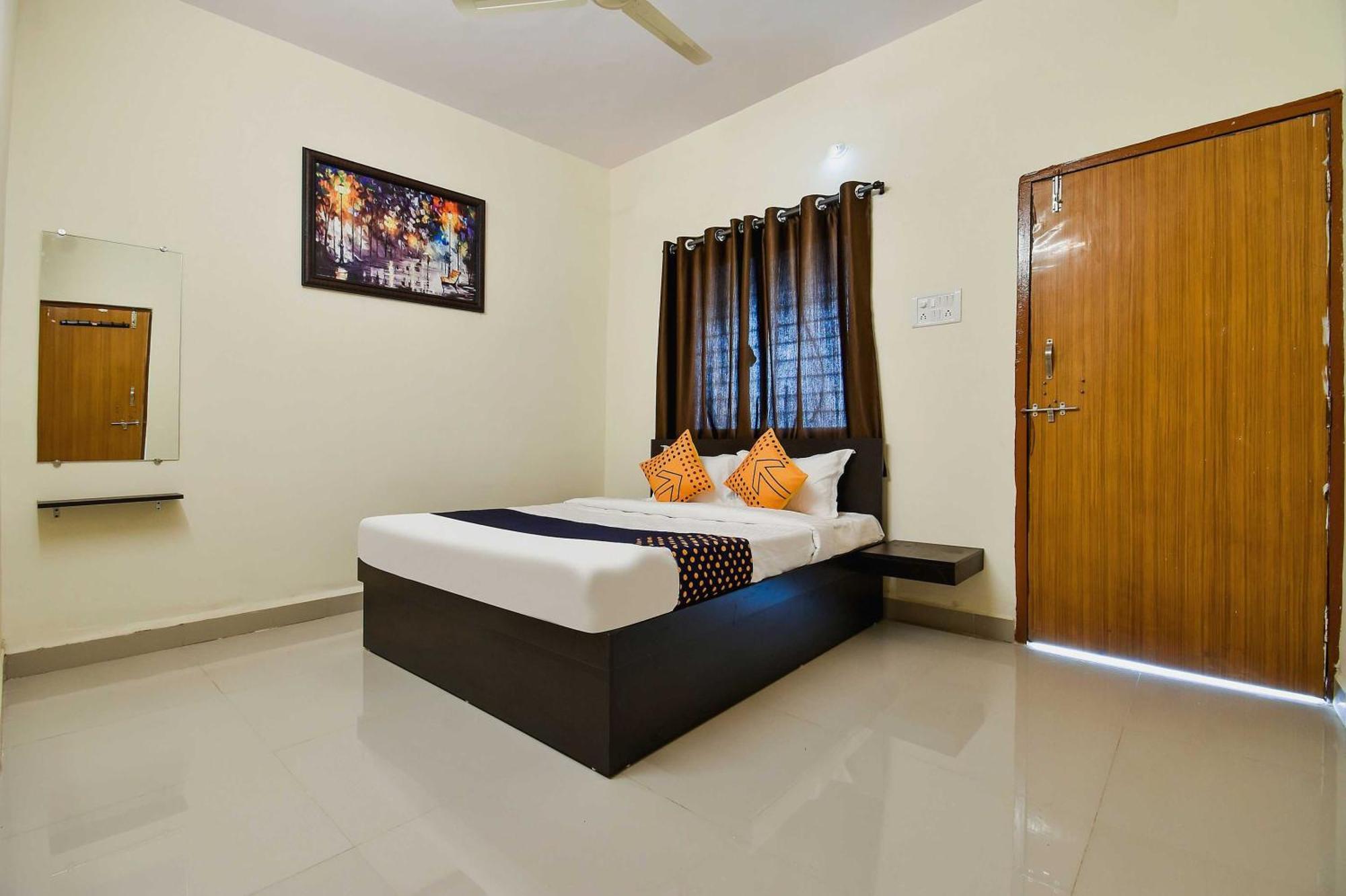 Spot On Carnival Resorts Rāipur Exterior foto