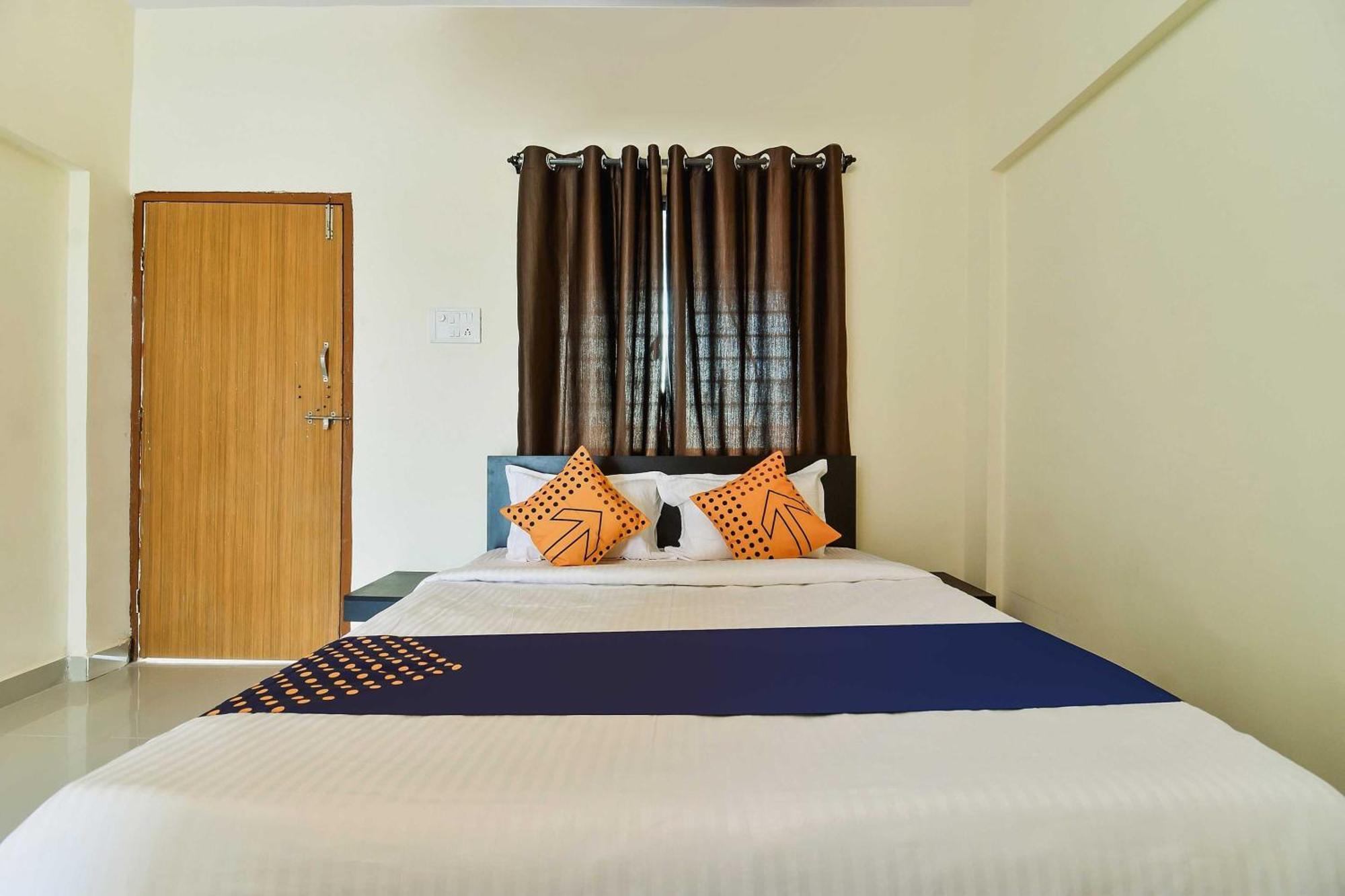 Spot On Carnival Resorts Rāipur Exterior foto