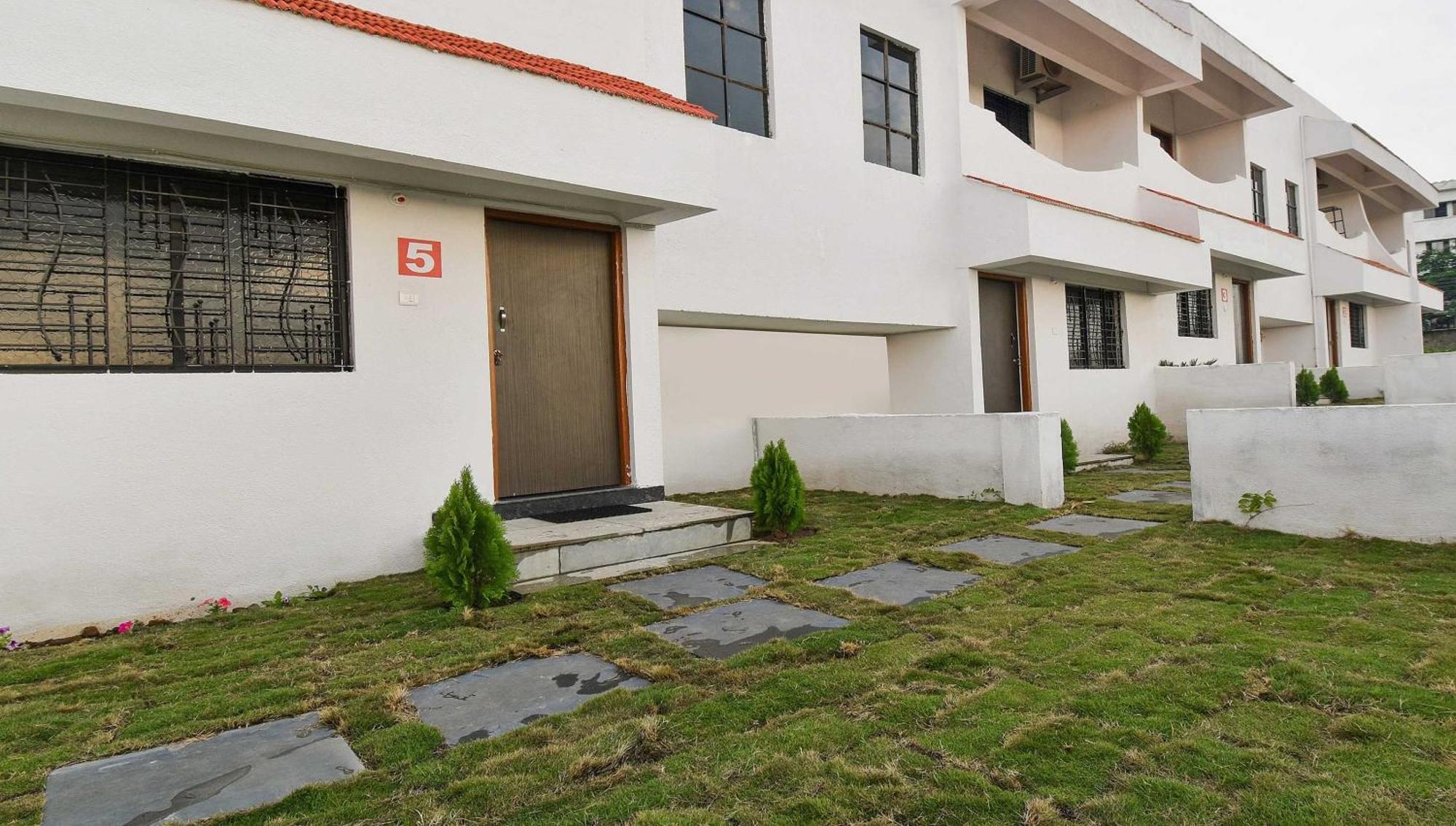 Spot On Carnival Resorts Rāipur Exterior foto